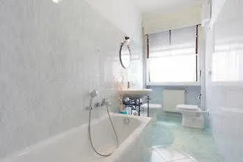 Happiness - Center Bed & Breakfast *